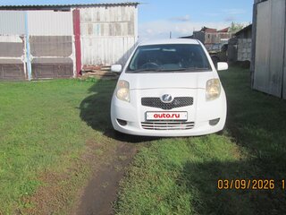 2005 Toyota Vitz II (XP90), белый, 500000 рублей, вид 1