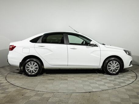 2017 Lada (ВАЗ) Vesta I, белый, 649777 рублей, вид 4