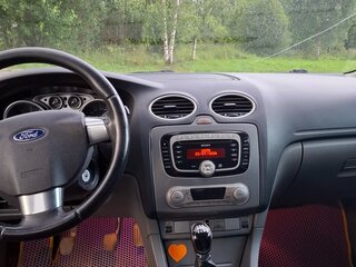 2010 Ford Focus II Рестайлинг, белый, 430000 рублей, вид 3