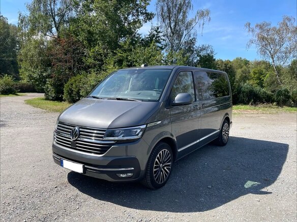 2022 Volkswagen Multivan T6 Рестайлинг, серый, 4840007 рублей