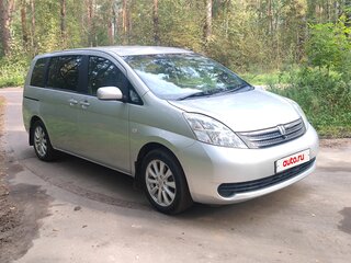 2005 Toyota ISis I, серебристый, 850000 рублей, вид 3