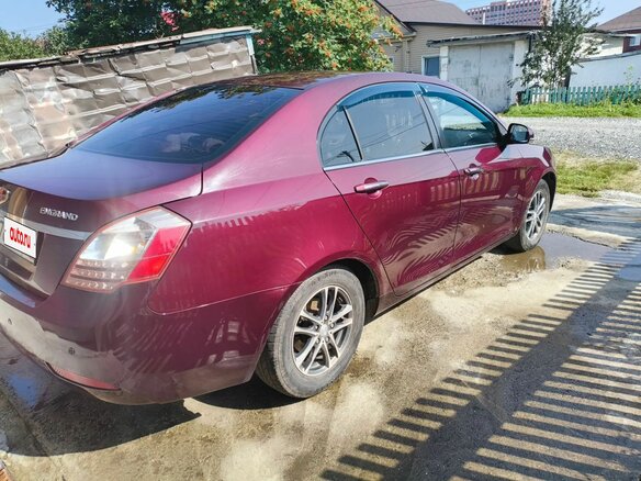 2013 Geely Emgrand EC7, пурпурный, 360000 рублей - вид 3