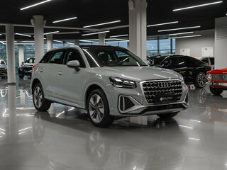 2025 Audi Q2 L 35 TFSI I Рестайлинг, серый, 3690000 рублей, вид 2