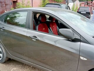 2011 Hyundai Solaris I, серый, 900000 рублей, вид 2