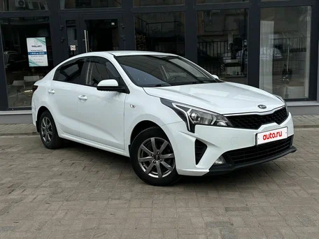 2020 Kia Rio IV Рестайлинг, белый, 1299000 рублей, вид 2