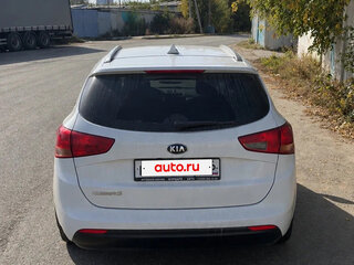 2017 Kia Ceed II Рестайлинг, белый, 1480000 рублей, вид 4