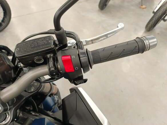 2021 Honda CB 650R, синий, 790000 рублей - вид 26