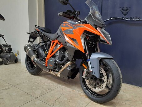 2023 KTM 1290 Super Duke GT, оранжевый, 1599000 рублей, вид 3
