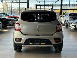 2017 Renault Sandero Stepway II, бежевый, 1080000 рублей, вид 5