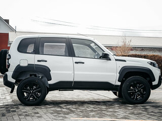 2026 Lada (ВАЗ) Niva Travel I Рестайлинг, белый, 1788000 рублей, вид 2