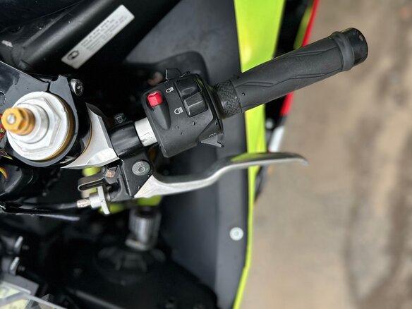 2009 Yamaha YZF-R6, чёрный, 750000 рублей - вид 8