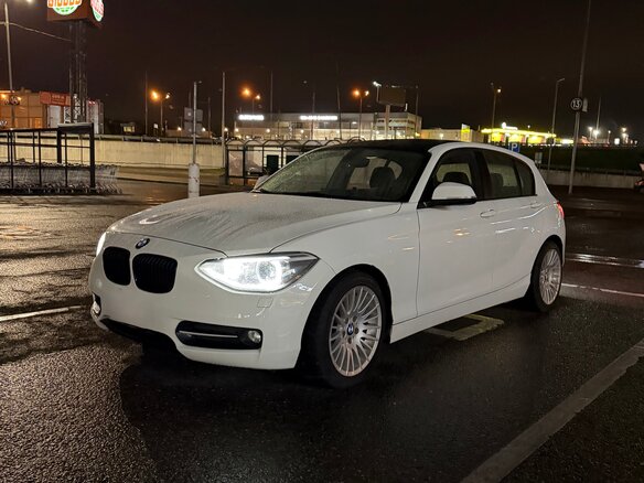 2013 BMW 1 серии 116i II (F20/F21), белый, 990000 рублей - вид 4