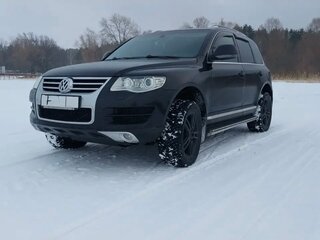 2008 Volkswagen Touareg I Рестайлинг, чёрный, 999999 рублей, вид 1