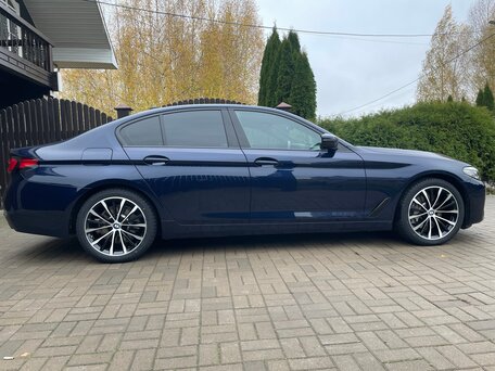2022 BMW 5 серии 530i xDrive VII (G30/G31/G38) Рестайлинг, синий, 4800000 рублей, вид 5
