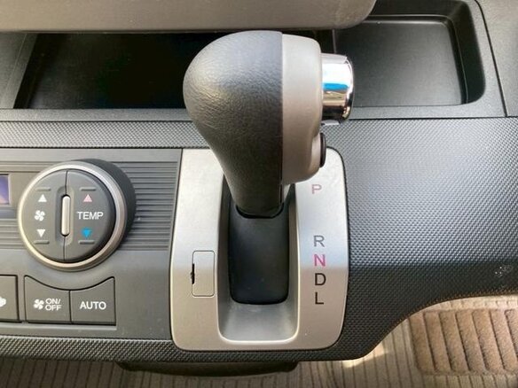 2015 Honda Freed I Рестайлинг 2, пурпурный, 880000 рублей - вид 13