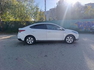 2021 Hyundai Solaris II Рестайлинг, белый, 974444 рублей, вид 2