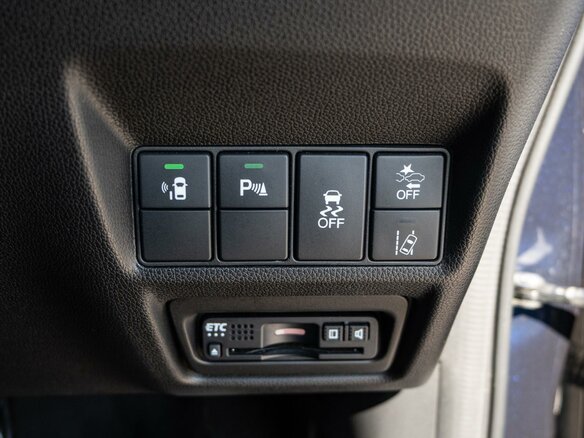 2018 Honda Stepwgn Spada V Рестайлинг, синий, 2630000 рублей - вид 25