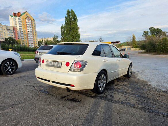2001 Toyota Altezza, белый - вид 4