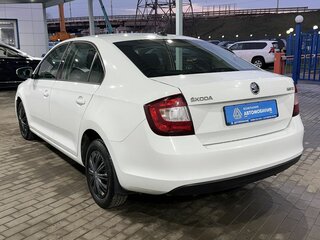 2018 Skoda Rapid I Рестайлинг, белый, 979000 рублей, вид 3