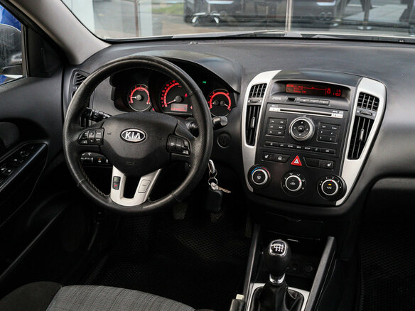 2012 Kia Ceed I Рестайлинг, серебристый, 699000 рублей - вид 9