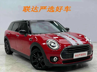 2022 Mini Clubman Cooper II Рестайлинг, красный, 1740000 рублей, вид 4