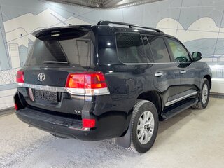 2018 Toyota Land Cruiser 200 Series Рестайлинг 2, чёрный, 6587000 рублей, вид 5