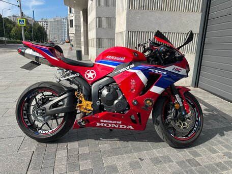 2024 Honda CBR 600RR, красный, 1350000 рублей, вид 1