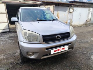 2004 Toyota RAV4 II (XA20) Рестайлинг, серебристый, 830000 рублей, вид 2