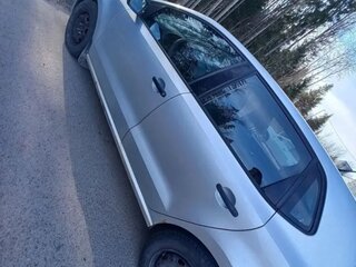 2010 Volkswagen Polo V, серебристый, 520000 рублей, вид 2