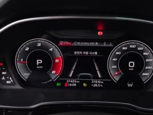 2022 Audi Q3 35 TDI II (F3), белый, 2400000 рублей - вид 8