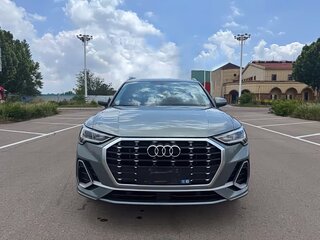 2023 Audi Q3 35 TFSI II (F3), серебристый, 2430000 рублей, вид 2