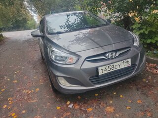 2011 Hyundai Solaris I, серый, 550000 рублей, вид 3