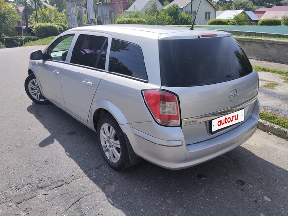2011 Opel Astra H Рестайлинг, серебристый, 650000 рублей - вид 2