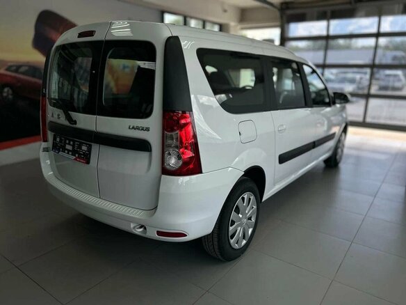 2026 Lada (ВАЗ) Largus I Рестайлинг, белый, 1637000 рублей - вид 2