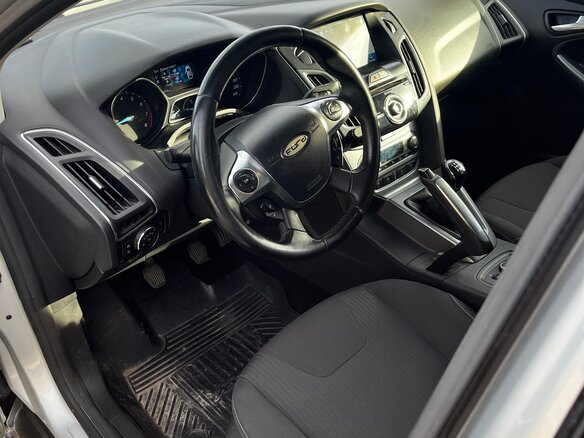 2011 Ford Focus III, серебристый, 800000 рублей - вид 7