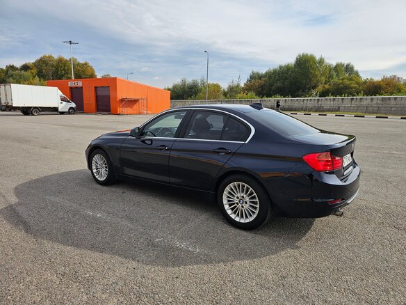2014 BMW 3 серии 320d xDrive VI (F3x), синий, 1630000 рублей - вид 19