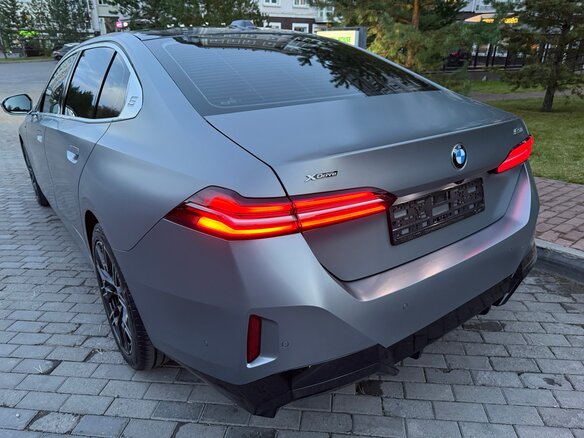 2025 BMW 5 серии Long 530Li xDrive VIII (G60/G61/G68), серый, 7200000 рублей - вид 19