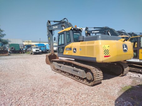 2021 John Deere E300LC, белый, 11274000 рублей, вид 4