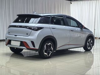 2024 BYD Dolphin 44.9 kWh I, серебристый, 1655000 рублей, вид 4