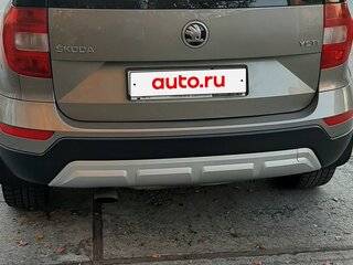 2017 Skoda Yeti I Рестайлинг, серебристый, 1300000 рублей, вид 3