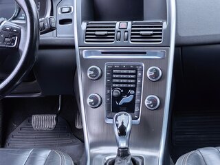 2014 Volvo XC60 I Рестайлинг, белый, 1950000 рублей, вид 4