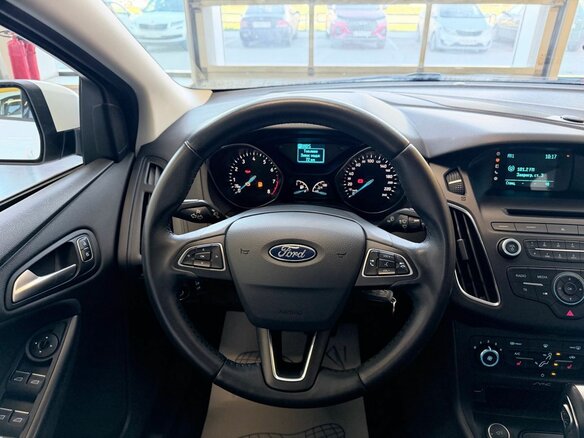 2018 Ford Focus III Рестайлинг, белый, 1239000 рублей - вид 13