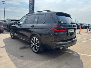 2022 BMW X7 40d I (G07) Рестайлинг, чёрный, 11590000 рублей, вид 2