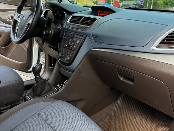 2014 Opel Mokka I, белый, 1040000 рублей - вид 8