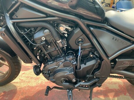 2024 Honda CMX 1100 Rebel, чёрный, 999000 рублей, вид 3