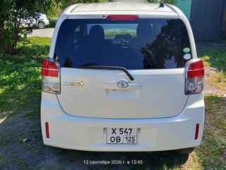 2015 Toyota Spade, белый, 800000 рублей, вид 3