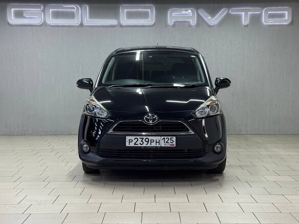 2018 Toyota Sienta II, чёрный, 1390000 рублей - вид 1