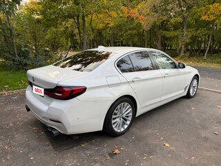 2018 BMW 5 серии 520d xDrive VII (G30/G31/G38), белый, 2600000 рублей, вид 3