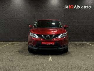 2017 Nissan Qashqai II, красный, 1379000 рублей, вид 2