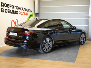 2022 Audi A6 45 TFSI V (C8), чёрный, 4660000 рублей, вид 4